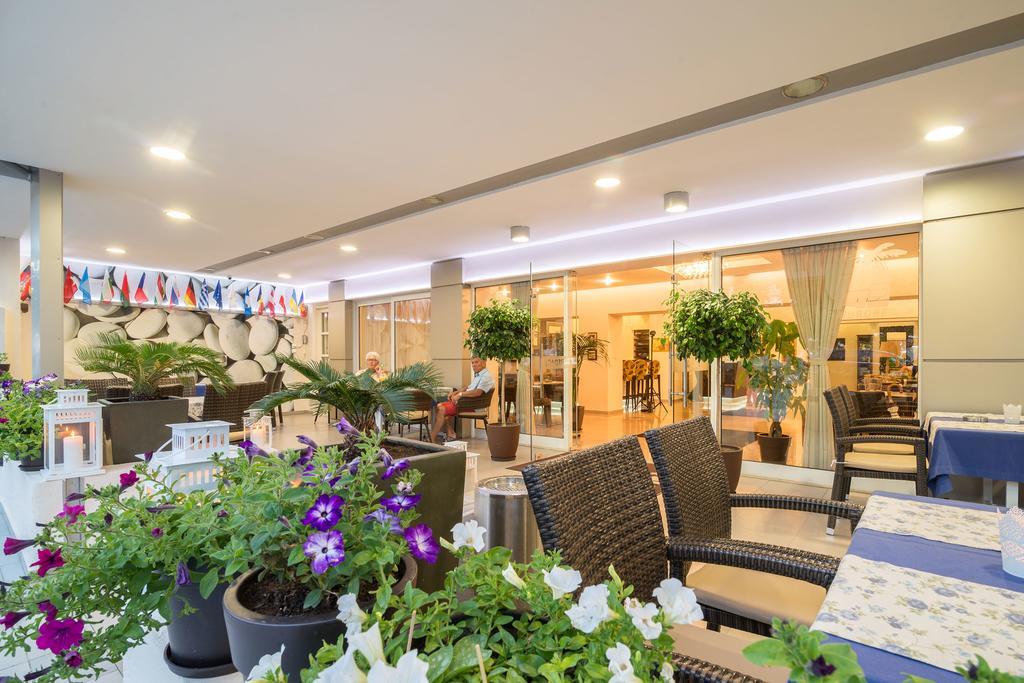 Hotel Europe Paralía Kültér fotó